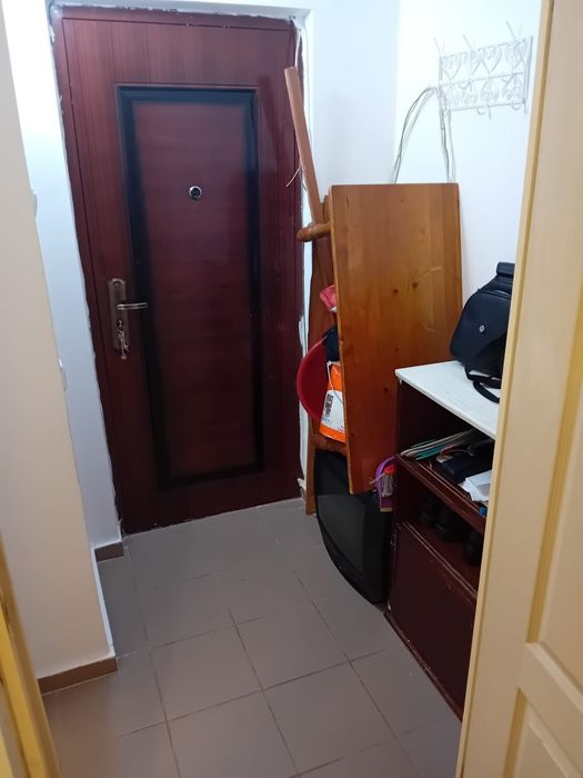 Garsoniera de vânzare