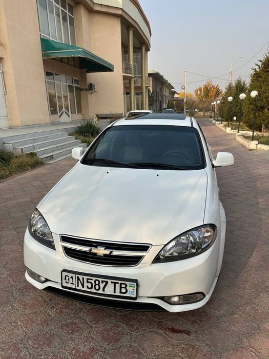 Jentra 2018 avtamat 3 pozitsa sotiladi