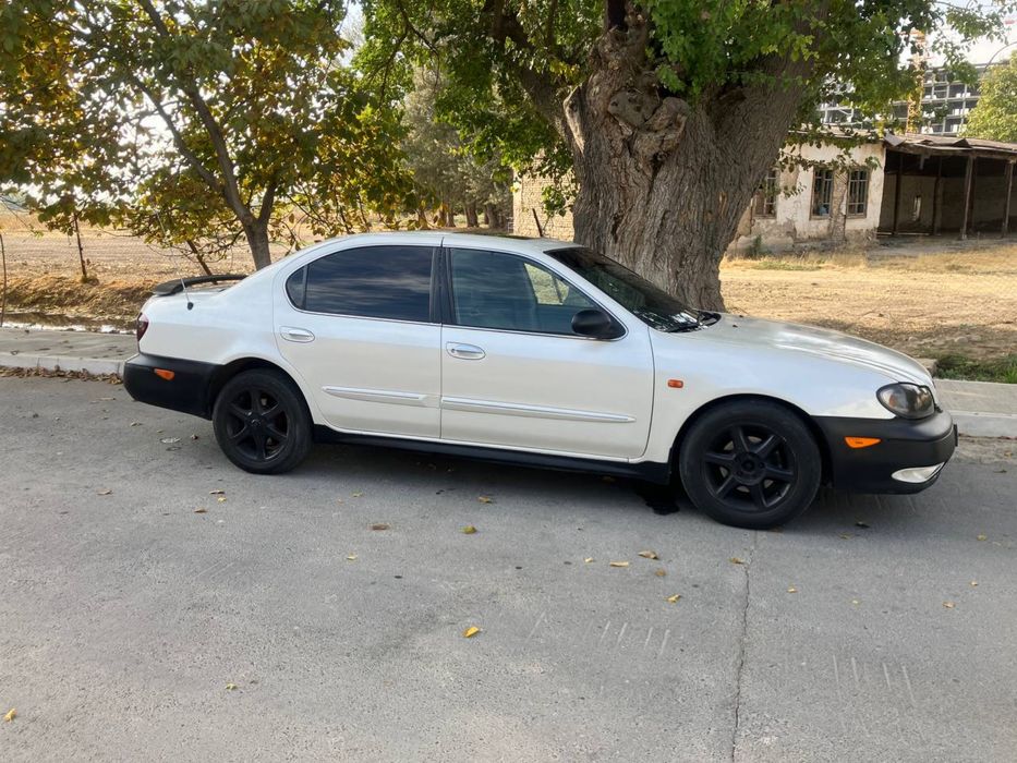 Nissan maxima 3L
