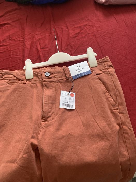 Pantaloni scurti marimea 32