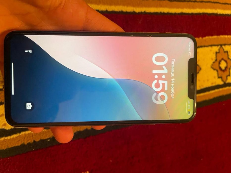 Аифон 11 про мах бар састянне идиялно