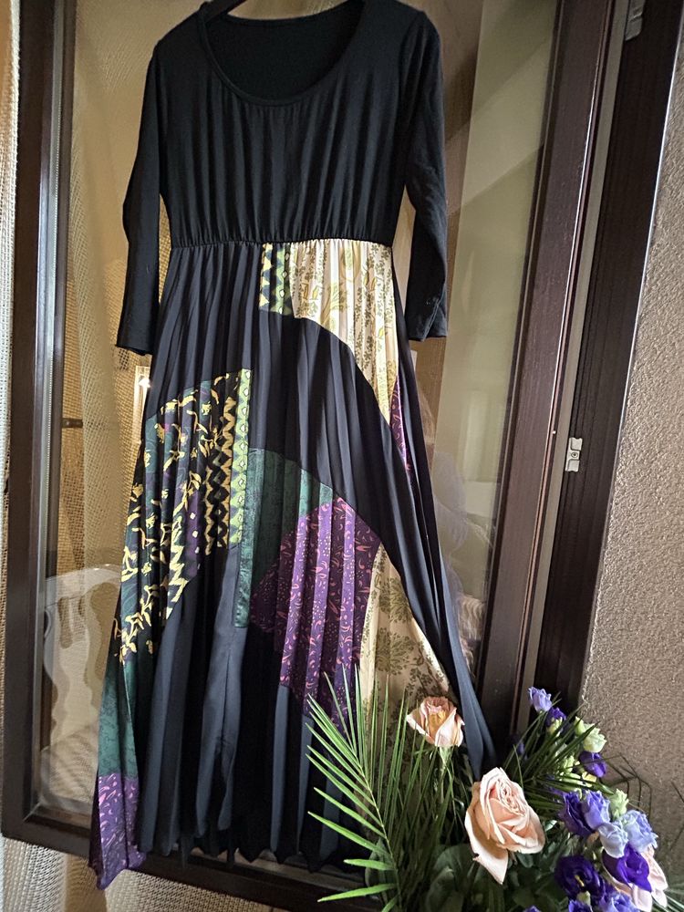 Rochie lungă potrivită si pentru diverse ocazii