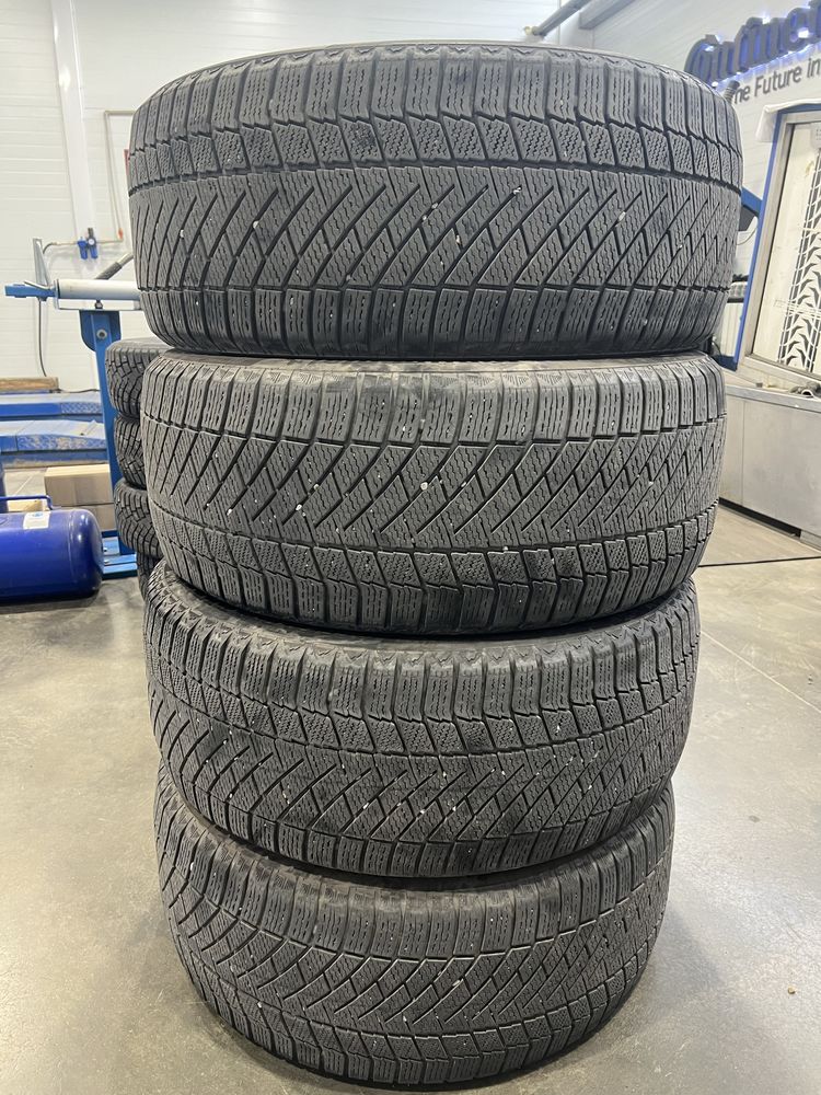 Продам шины 255/50R19