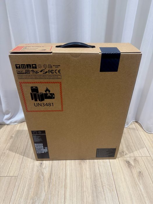 Laptop ASUS ROG Strix G18 AMD Ryzen 9 8940HX 32GB 1TB SSD RTX 5070 8GB