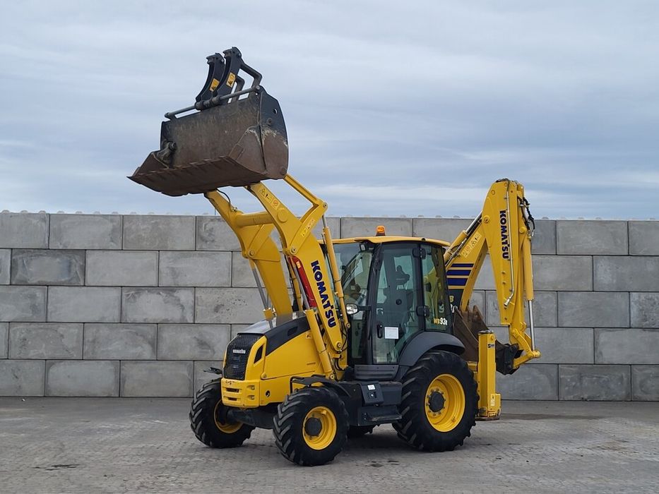 Buldoexcavator komatsu WB 93 R 8