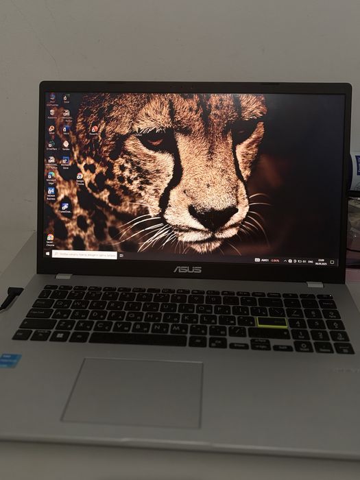 Новый ноутбок Asus