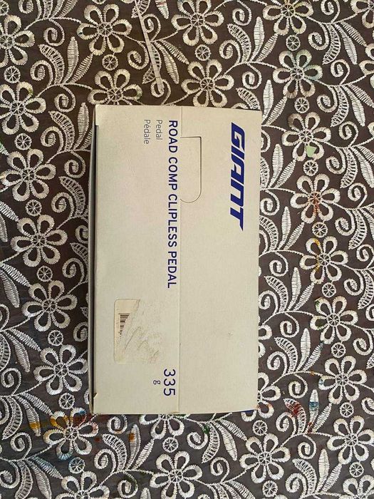 Контактные педали GIANT