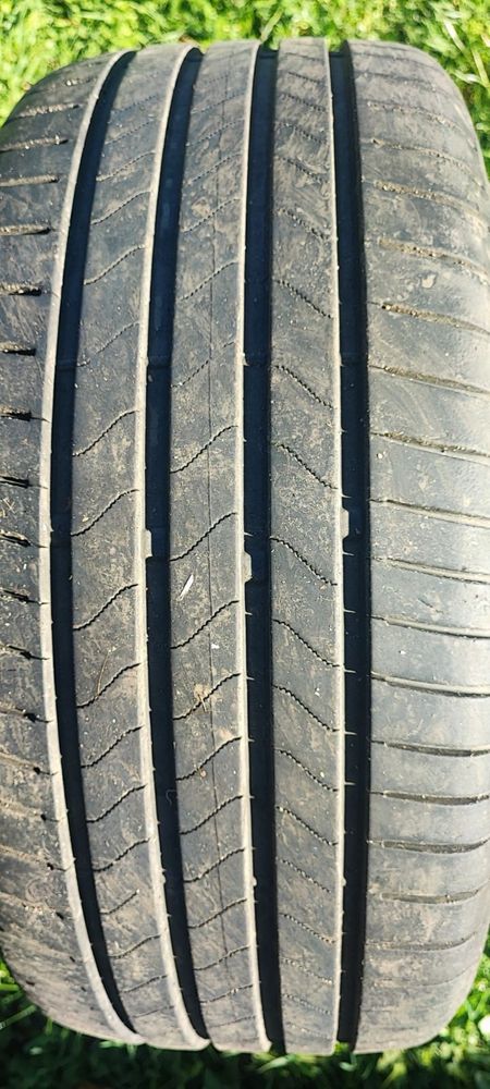 Комплект 225/40R18 Bridgestone Turenza 6