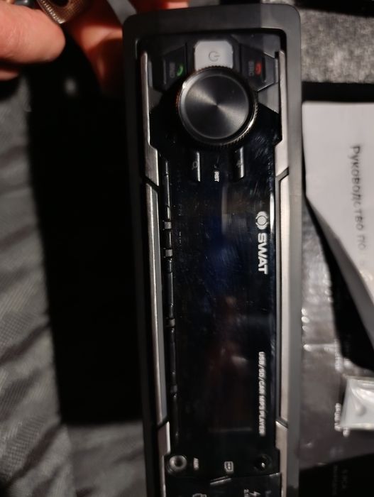 Продам магнитолу swat состоянии новой