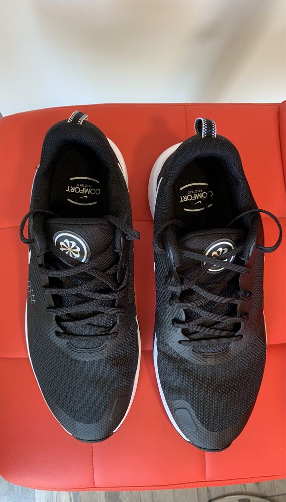Маратонки NIKE