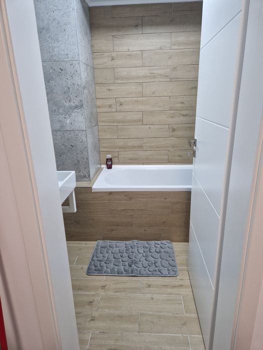 Prima Onestilor apartament în regim hotelier