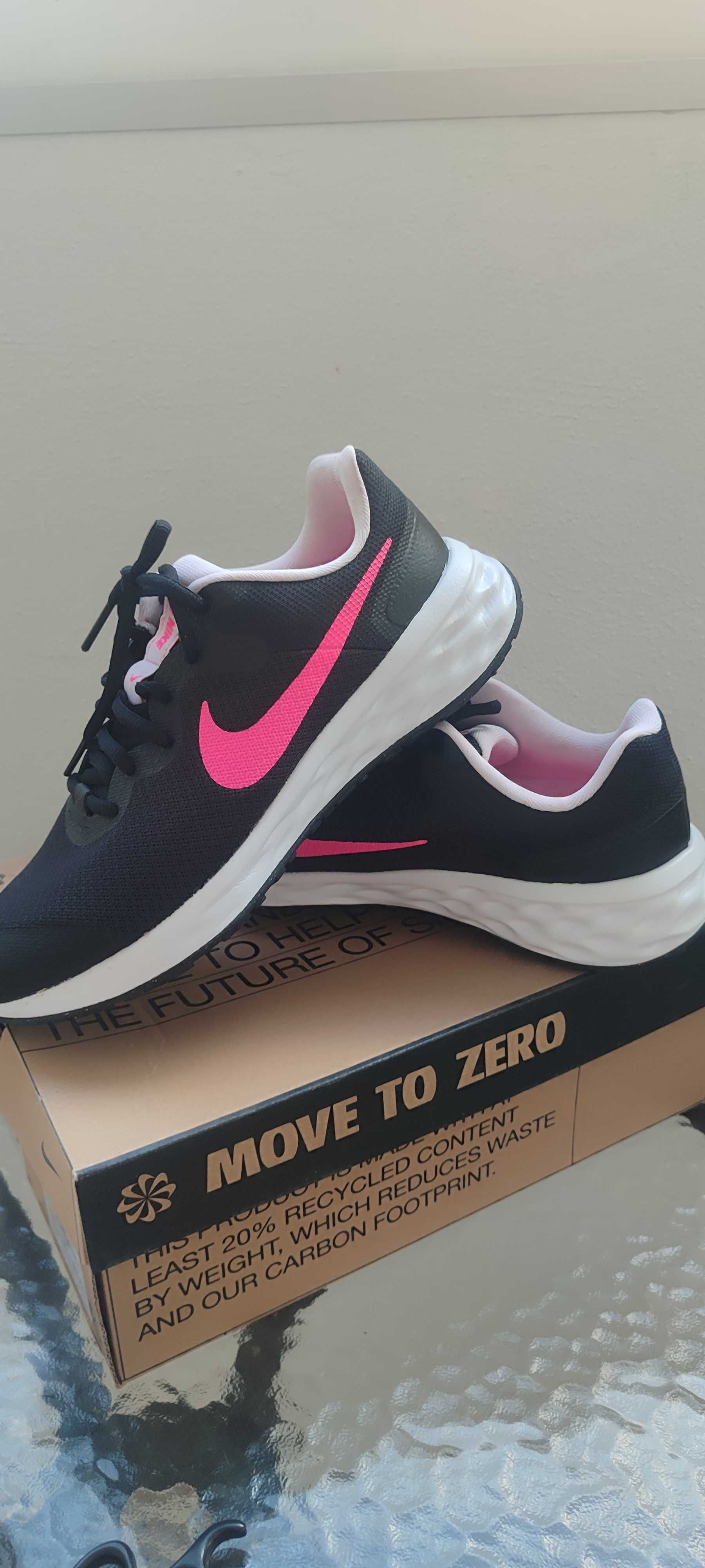 Маратонки Nike,нови