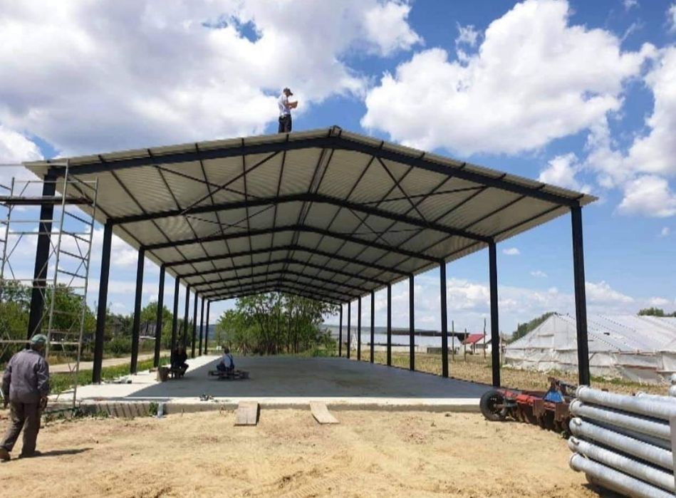 Vând hală metalica 25x10x4