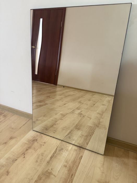 Зеркало настенное