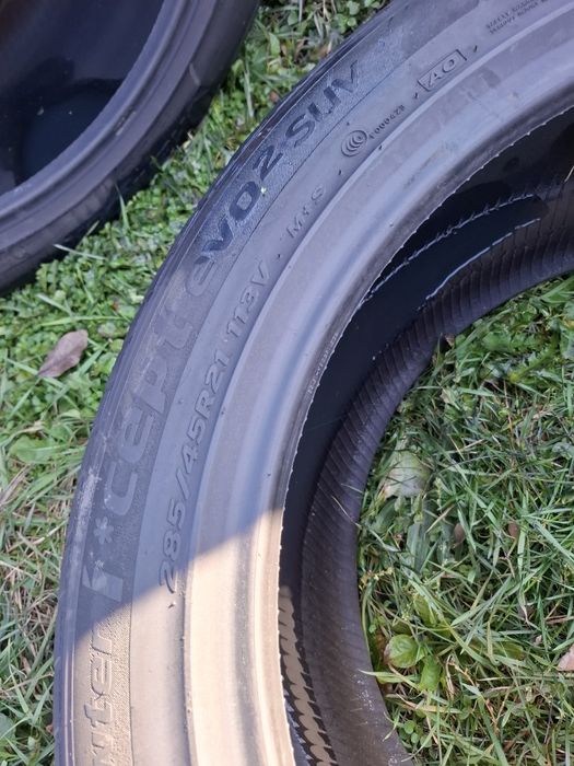 Vand 1 sau 2 anvelope 285 45 21 hankook de iarna dot 2020