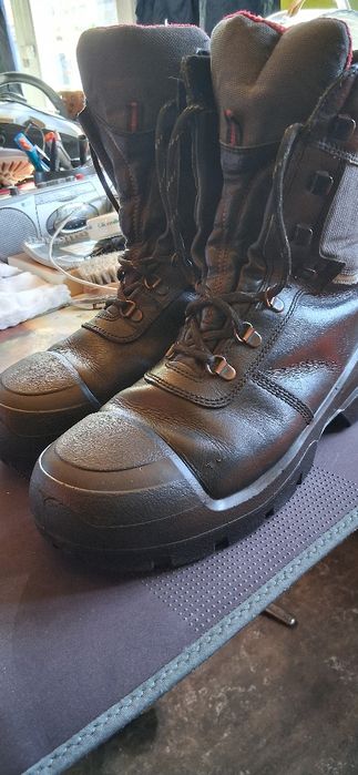 Bocanci        munca     Strauss