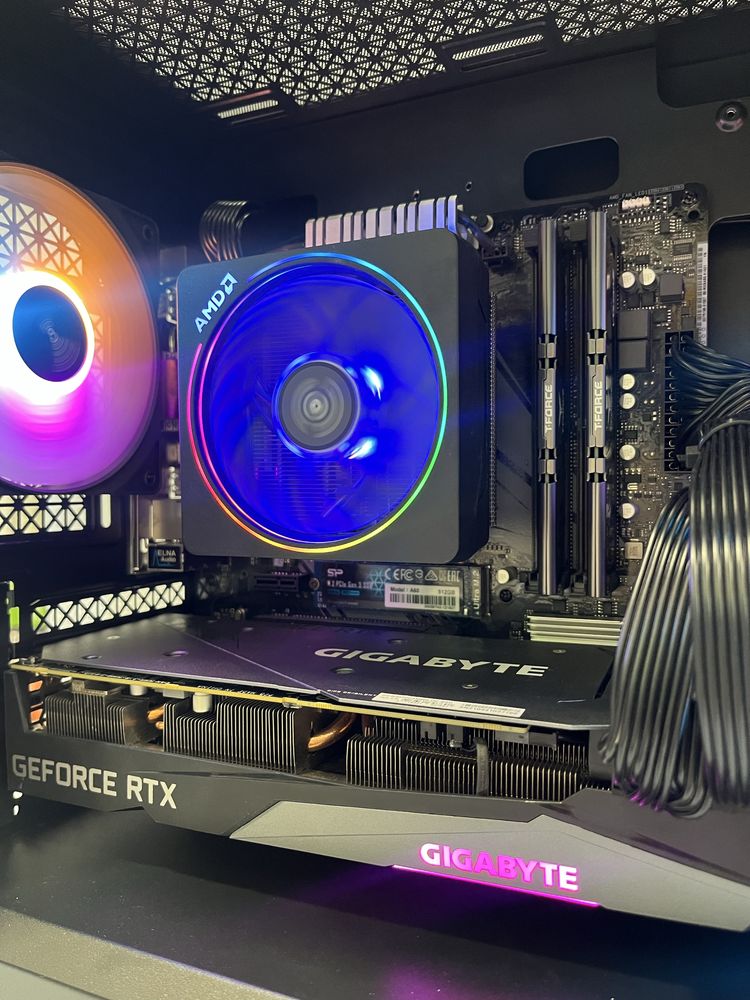 Геймърски компютър AMD Ryzen 5 5600, RTX 3070 8GB, 16GB ram