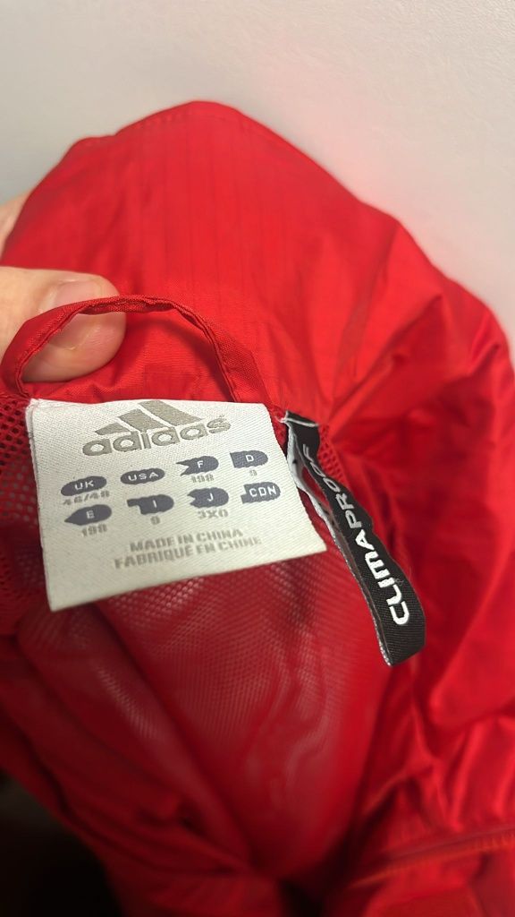 NOUĂ. Geaca Adidas Original FC Bayern Munchen