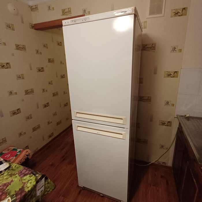 Двухкамерный холодильник " STINOL  "