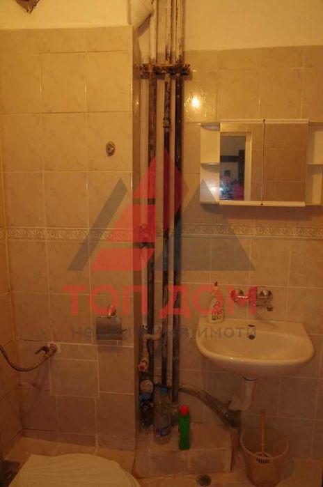 Дава се под наем Тристаен апартамент в Варна, Цветен квартал - 65 кв.м за 306 € - Снимка #7