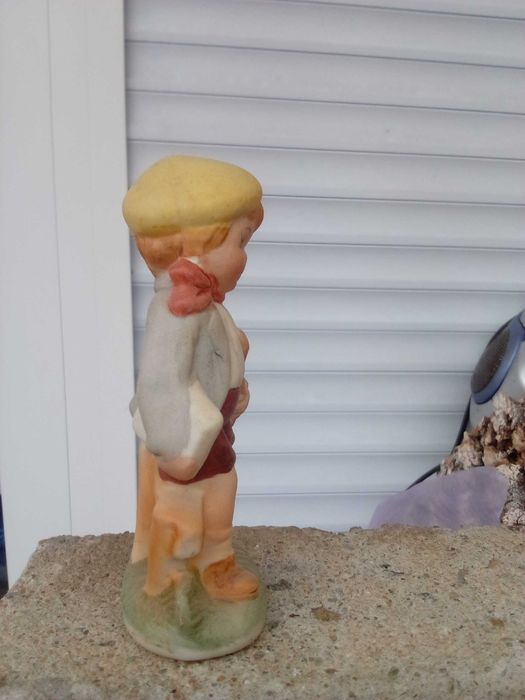 Керамична статуетка