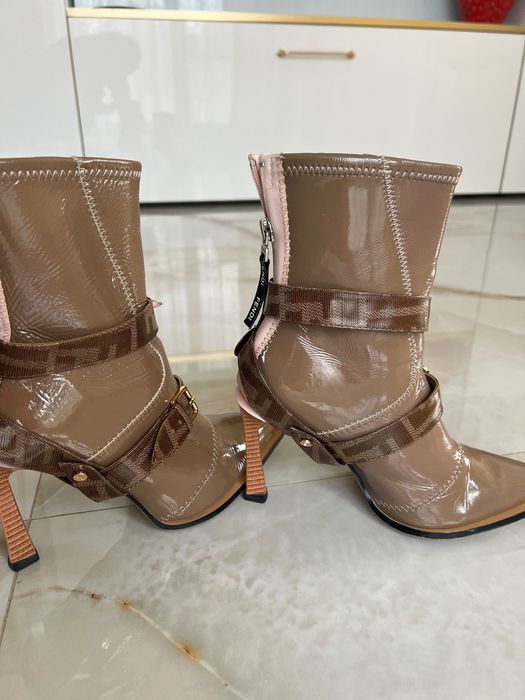 боти Fendi с ток