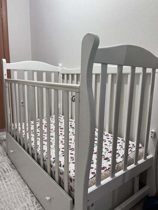 Детская кровать/ детский манеж