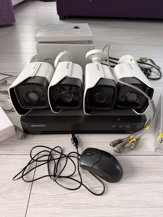 Camere de supraveghere Hikvision