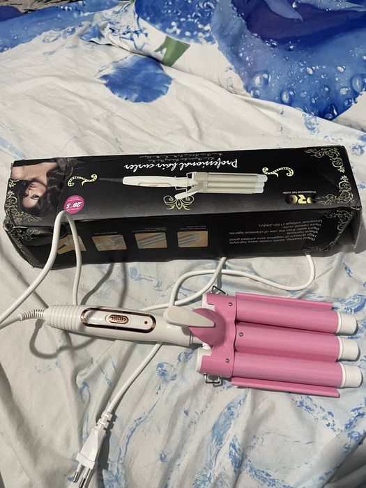 Ondulator cu trei tuburi