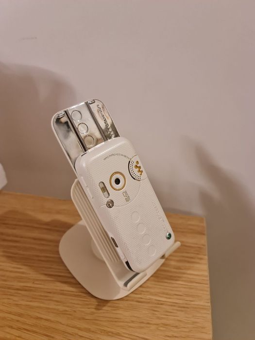 Sony Ericsson W850i alb de colectie! Necodat, stare ca nou, walkman