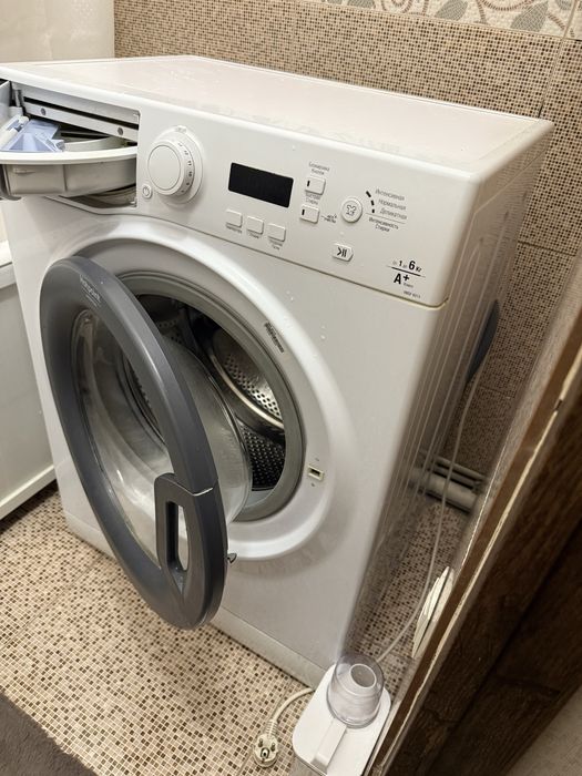 Стиральная машина Hotpoint Ariston