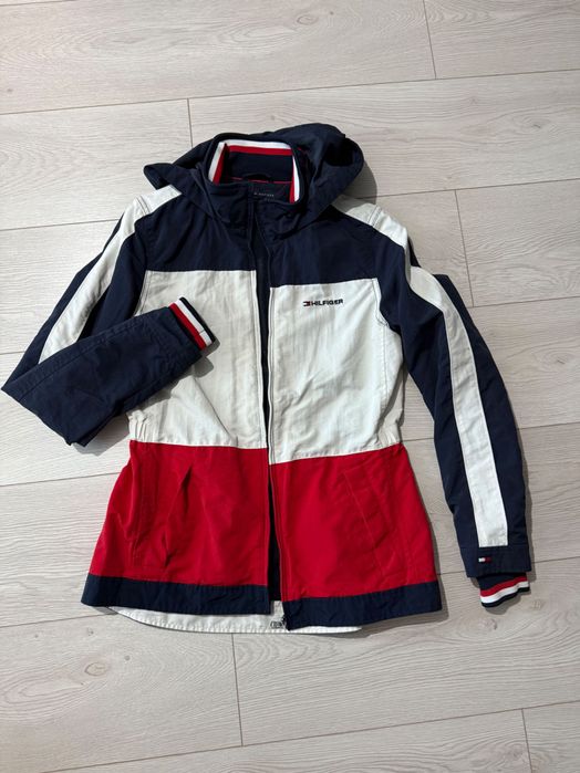 Jachetă Tommy Hilfiger