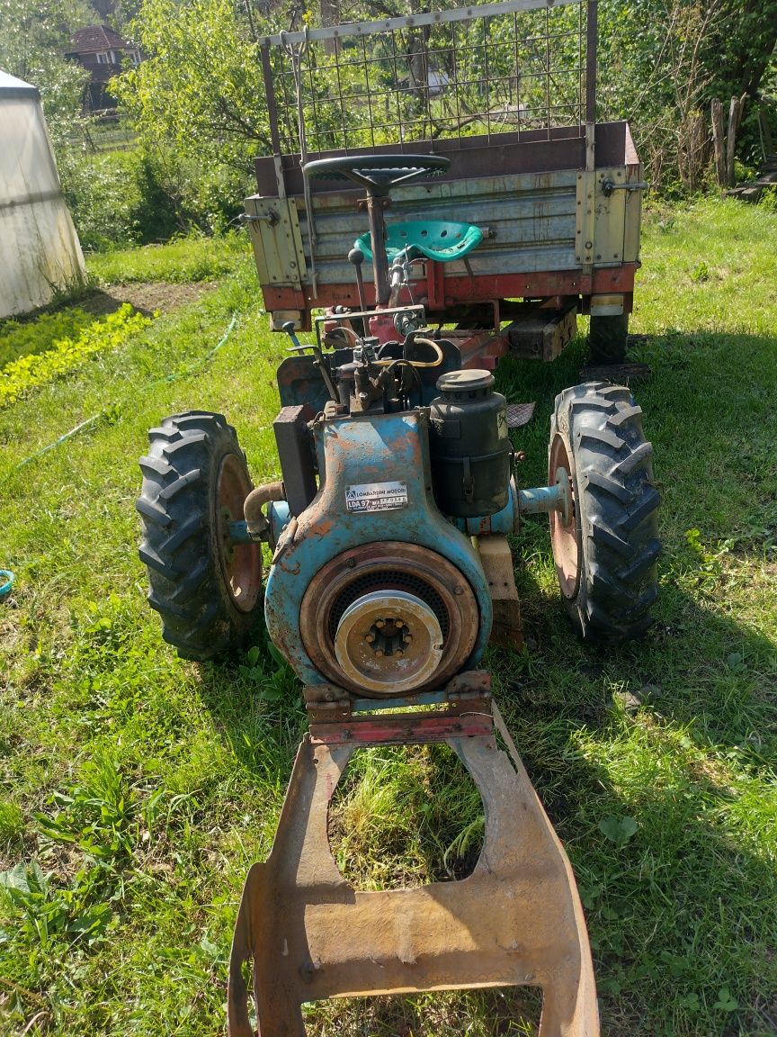 Vând motoagricola 4x4. Marca Lombardini