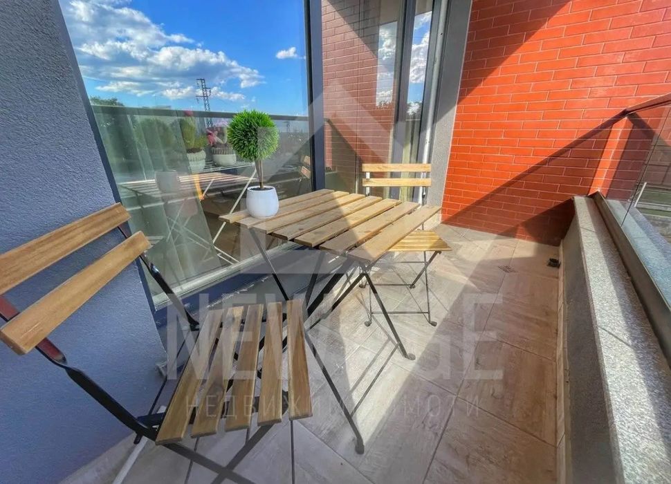 Дава се под наем Едностаен апартамент в к.к. Св.Св. Константин и Елена - 40 кв.м за 104950 € - Снимка #2