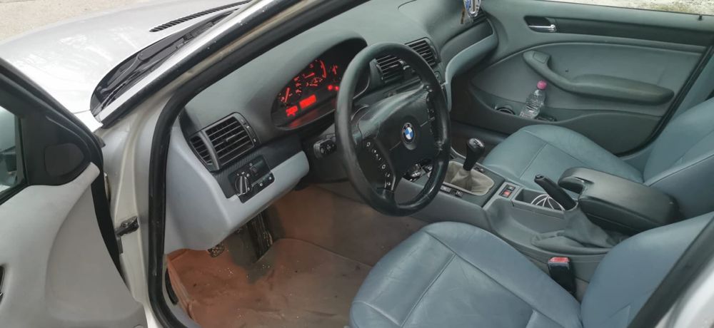 Vand sau schimb cu golf 5