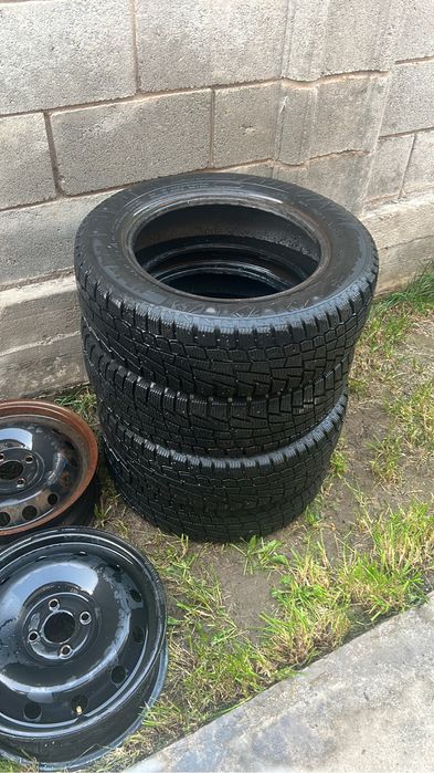 Шины и диски продам в комплекте