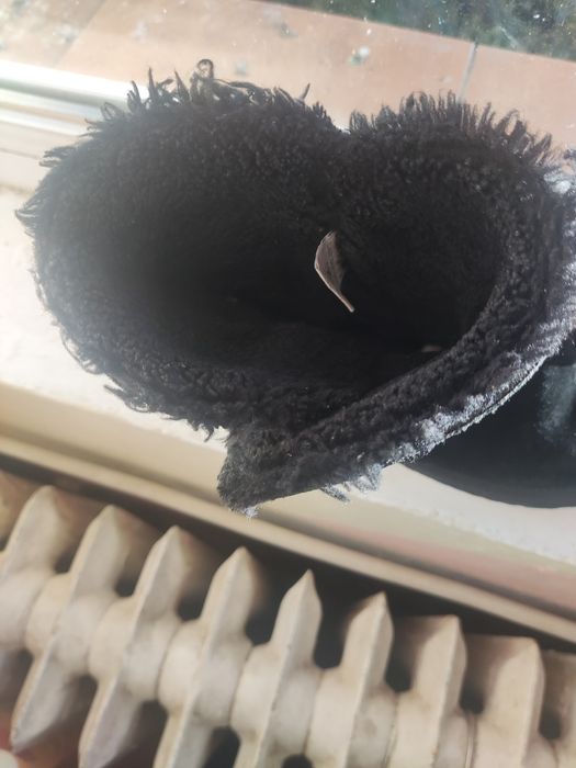 Vând cizme UGG Australia mărime 36