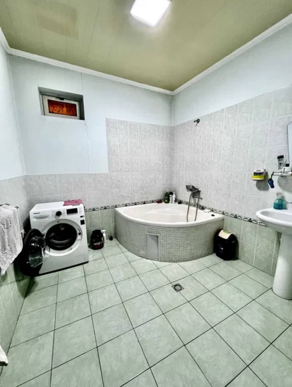 Sergili Bobur mahalla 6 sotix 7 xona tayyor yashashga