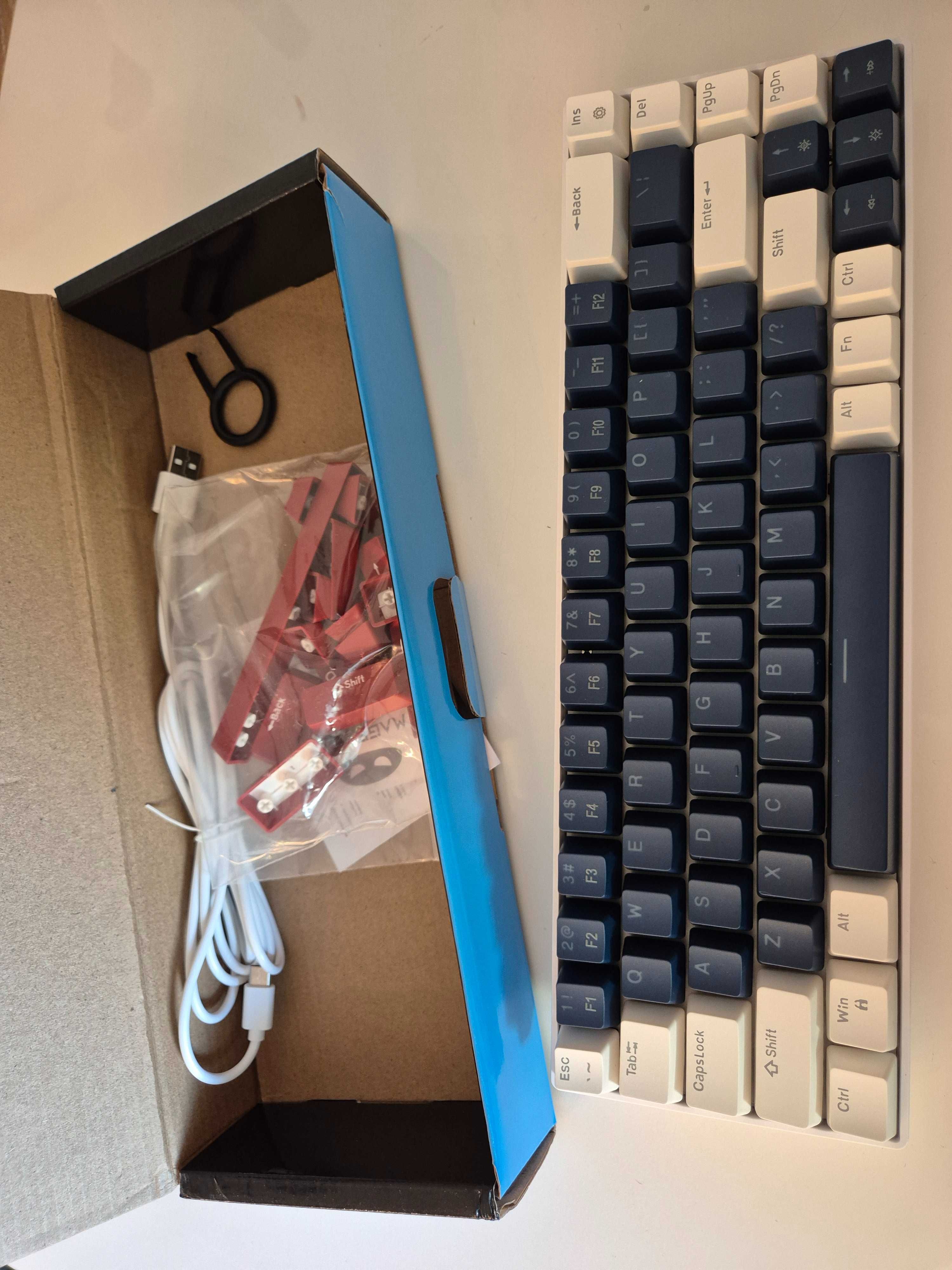 Vand tastatura mecanica gaming MK-BOX, lumini LED, noua & nefolosita