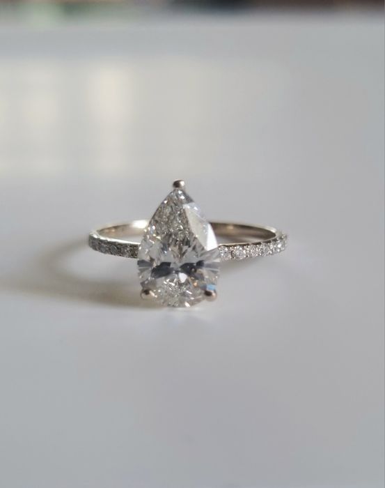 Inel diamant 2,14 ct,aur alb 14 k,Pear Brilliant,premium