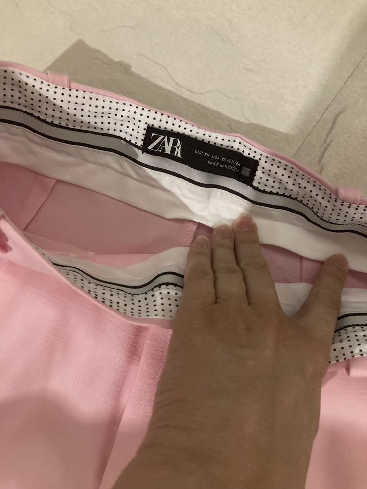 Чисто нов панталон Zara