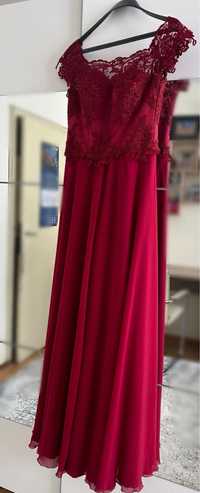 Бална рокля в червен цвят