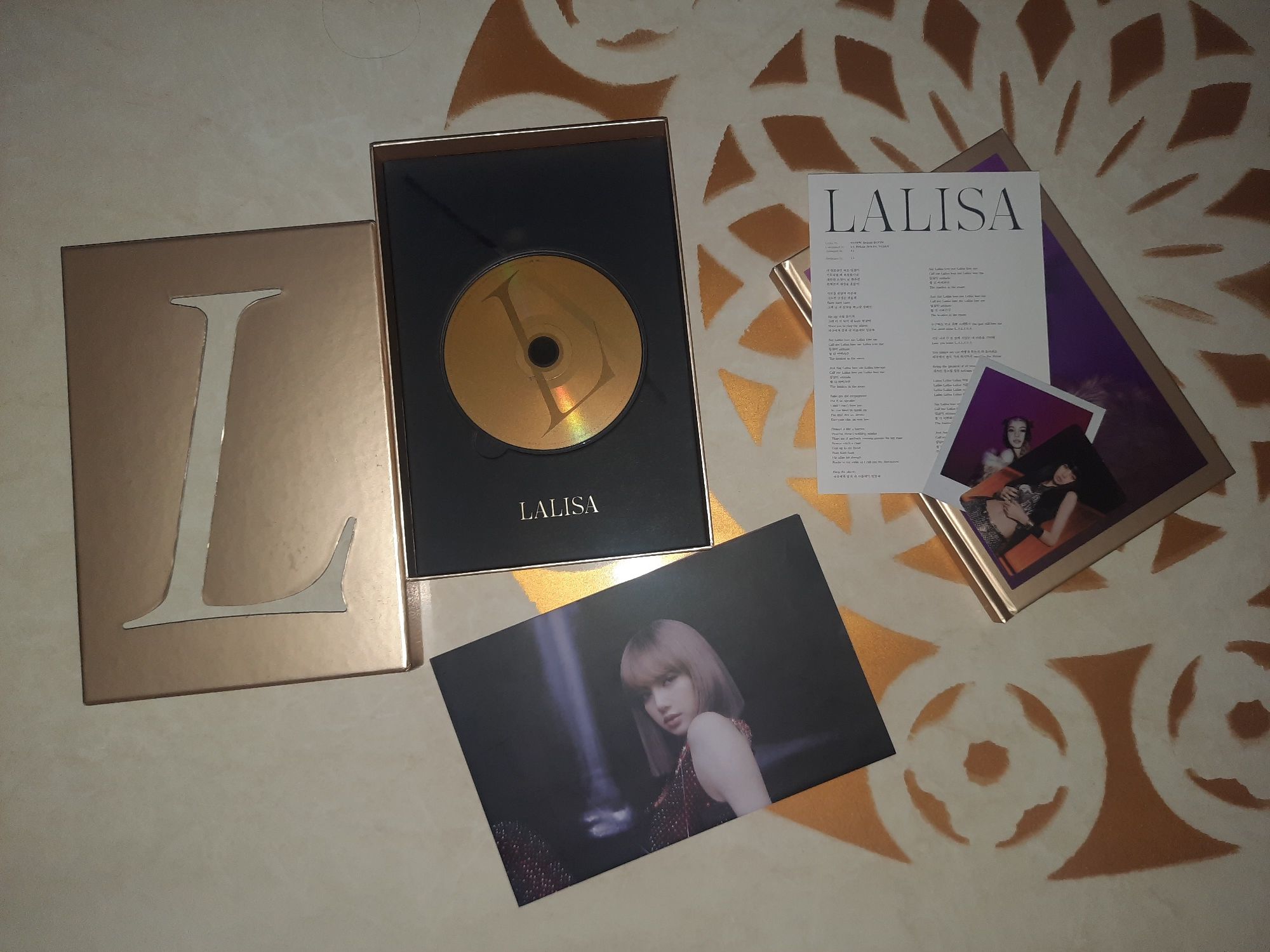 продам альбом LALISA