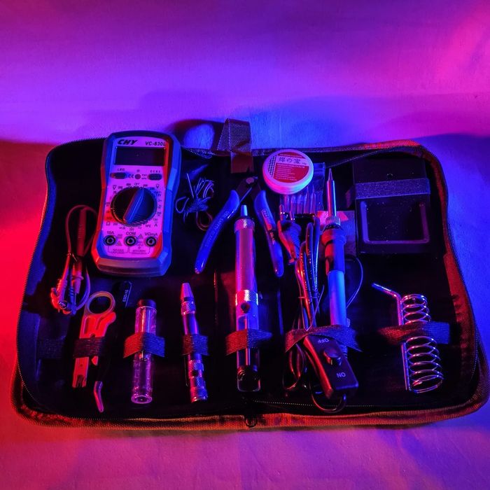 Набор инструментов для пайки и ремонта