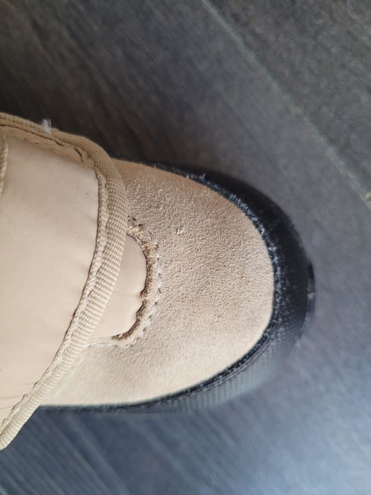 Непромокряеми боти UGG