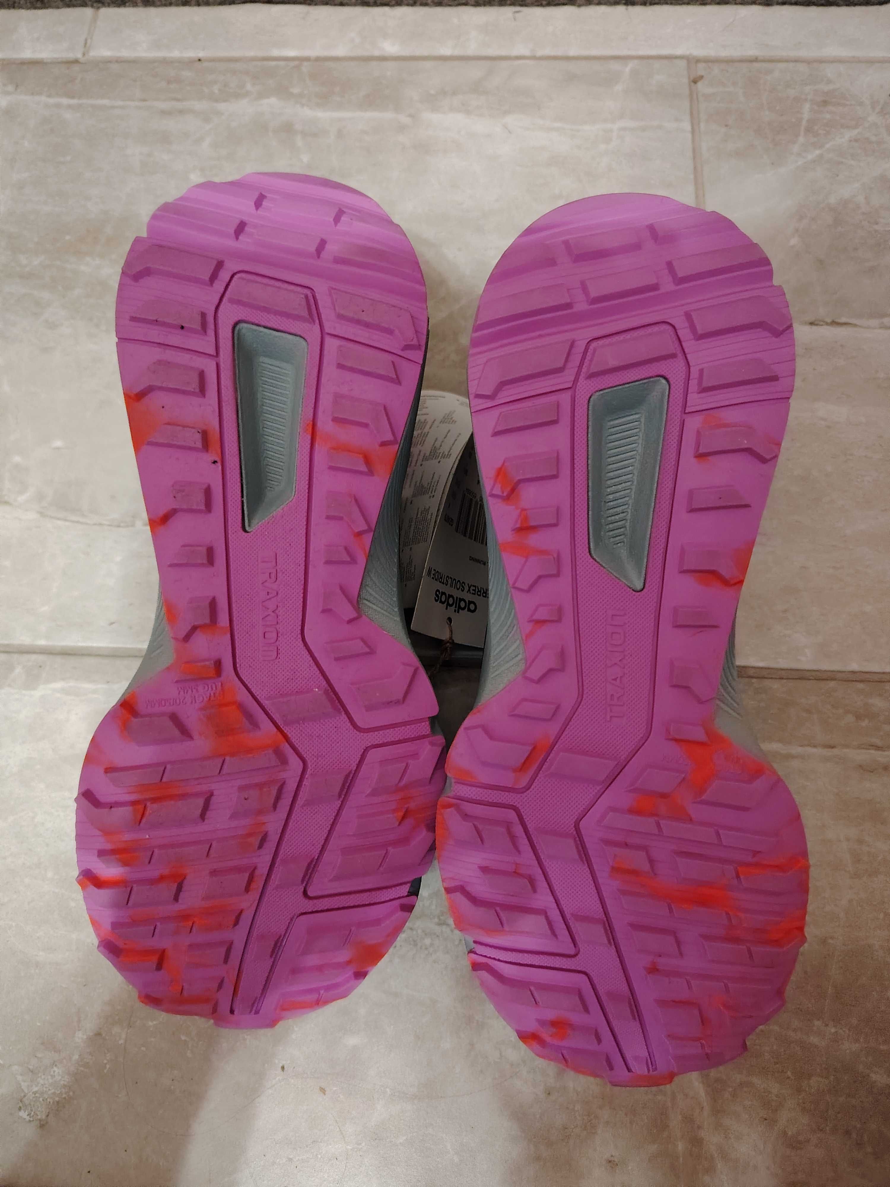 Маратонки  Adidas Terrex 36,5 Нови!!