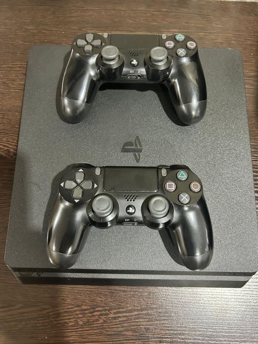 Sony PlayStation 4 Slim 1TB