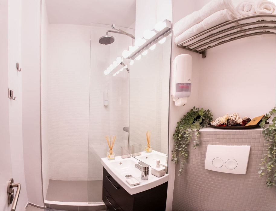 Afacere la cheie în Sinaia - Apartament listat pe Booking, AirBNB