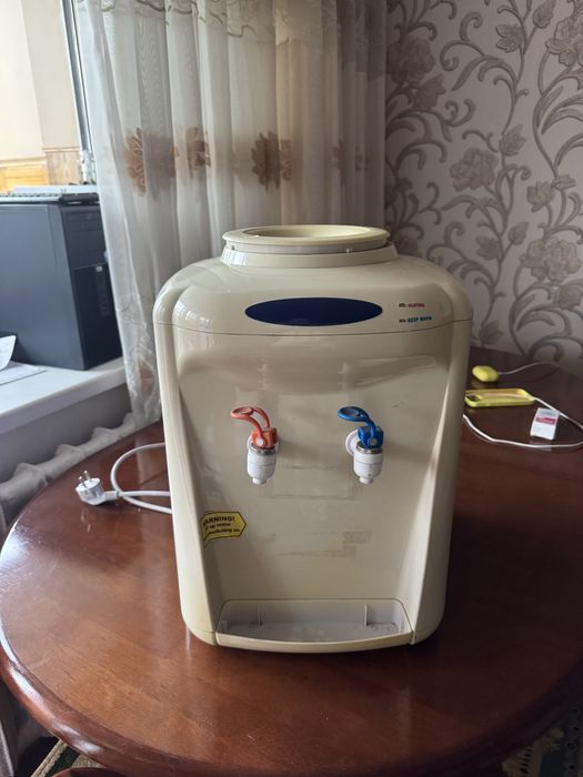 Куллер диспенсер для воды
