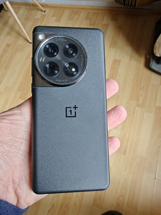 Като нов OnePlus 12 , 12/256